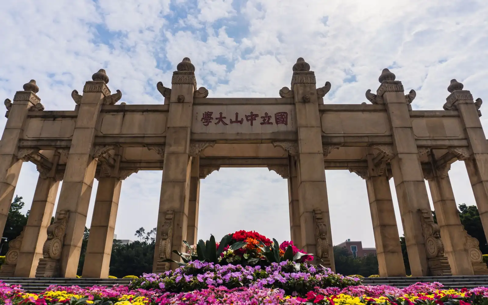 2025年深圳消费电子市场智能硬件技术演进趋势分析